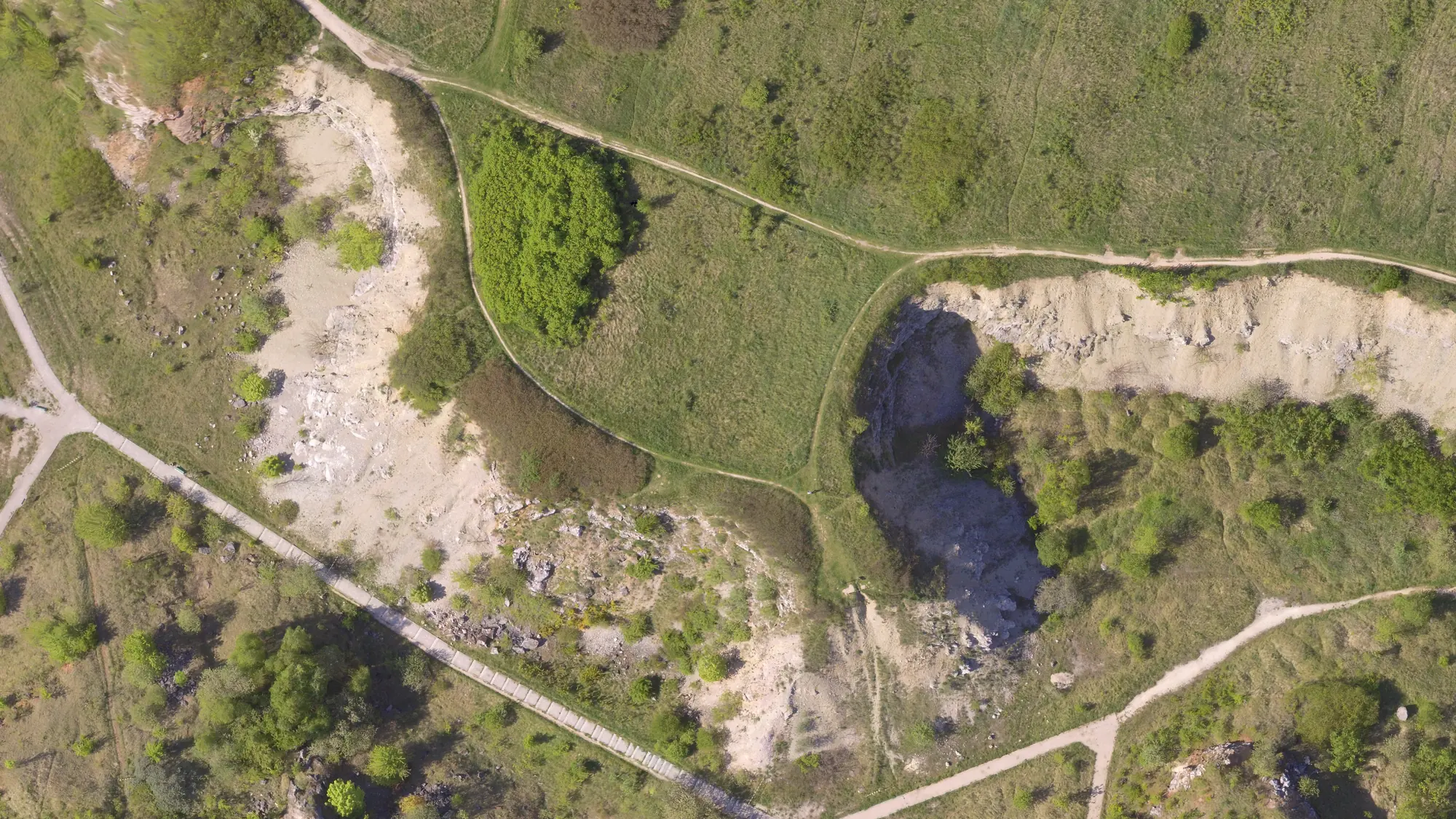 Wietrznia quarry rebuilt in 3D by OJAS 4D, seen from above, with the boundary of a measured rock bowl